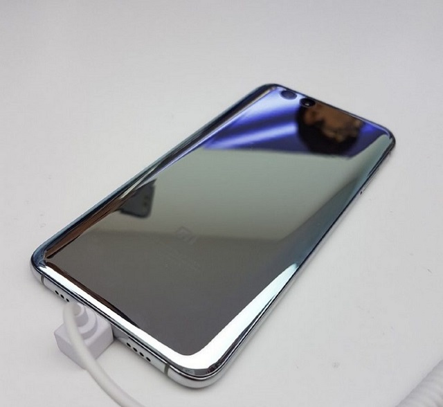 Xiaomi Mi 6 Silver не будет выпущен в ближайшее время