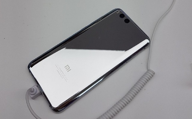 Xiaomi Mi 6 Silver не будет выпущен в ближайшее время