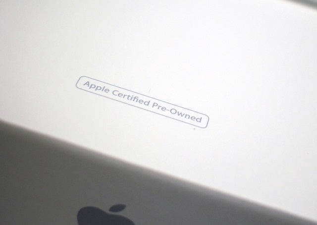 Рис. №1. Коробка с надписью «Apple Certified Pre-Owned»