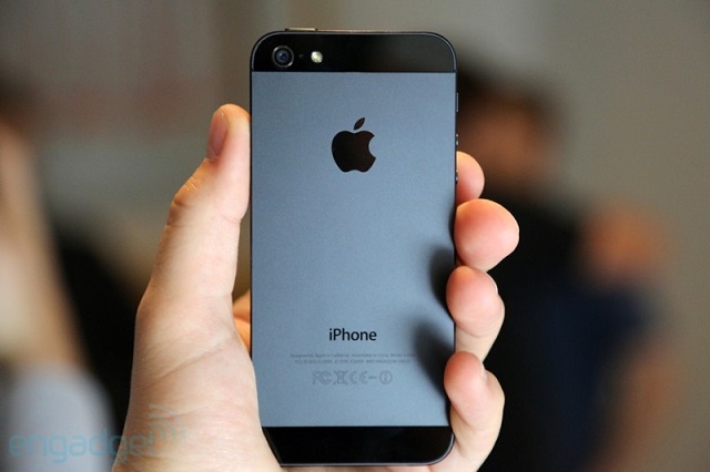 Как заменить аккумулятор на iPhone 5