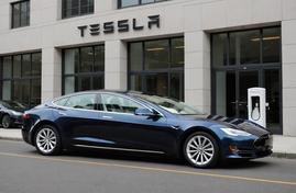 Экс-сотрудник Tesla подал в суд на компанию: нарушение прав людей с ограниченными возможностями