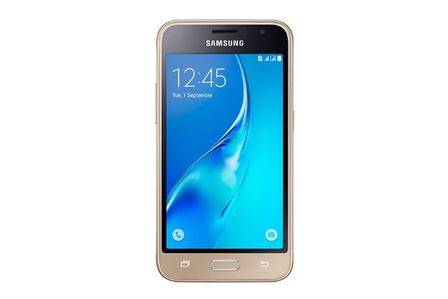 №4. Samsung Galaxy J1